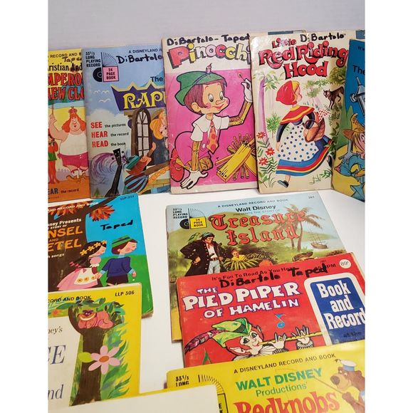Vintage Children's Books with Disneyland 45 RPM Records 17 in total - Picture 2 of 8
